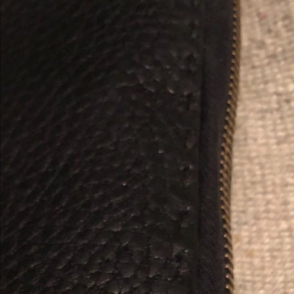 FENDI BLACK LEATHER WALLET, w/SERIAL NUMBER AT38134, zipper good - Picture 7 of 14